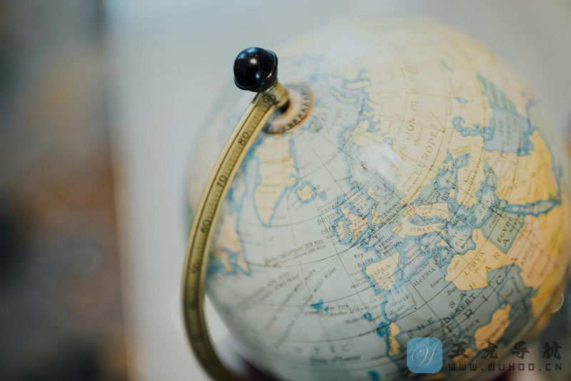 近900人签署“反关税宣言”，批评特朗普关税政策